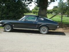 Louer une FORD Mustang de de 1967 (Photo 1)