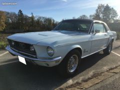 FORD Mustang (Photo 1)