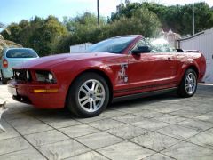 Louer une FORD Mustang de 2005 (Photo 0)