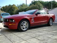 FORD Mustang (Photo 1)