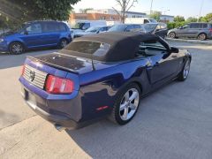 Louer une FORD Mustang de de 2010 (Photo 4)