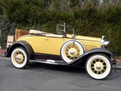 Louer une FORD Roadster Deluxe modèle 40B de de 1931 (Photo 5)