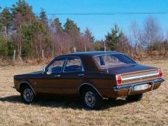 Louer une FORD Taunus de de 1972 (Photo 5)