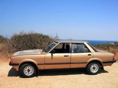 Louer une FORD Taunus de de 1980 (Photo 3)