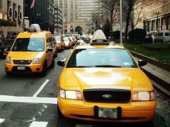 Louer une FORD Taxi New-yorkais Crown Victoria de de 2010 (Photo 4)