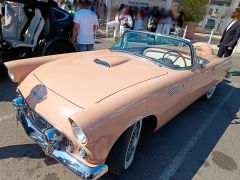 Louer une FORD Thunderbird  de de 1956 (Photo 2)