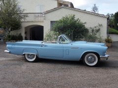 Louer une FORD Thunderbird de de 1957 (Photo 1)