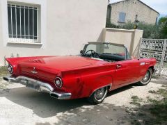 Louer une FORD Thunderbird de de 1957 (Photo 3)