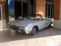 Louer une FORD Thunderbird de de 1963 (Photo 2)