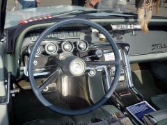 Louer une FORD Thunderbird de de 1966 (Photo 5)