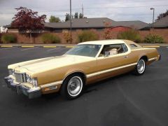 FORD Thunderbird (Photo 2)