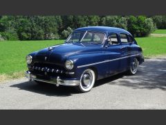 Louer une FORD Vedette de de 1952 (Photo 2)