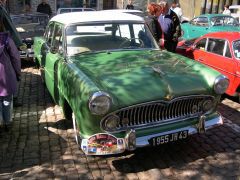 Louer une FORD Versailles de de 1955 (Photo 3)