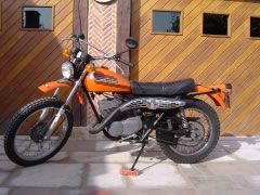 Louer une HARLEY DAVIDSON 250 SX  de de 1975 (Photo 1)