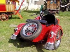 Louer une HARLEY DAVIDSON FL Side Car de de 1948 (Photo 4)