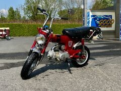 Louer une HONDA DAX ST 70  de de 1976 (Photo 1)