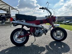 Louer une HONDA DAX ST 70  de de 1976 (Photo 2)