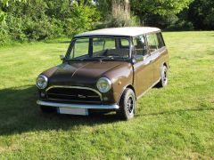 Louer une INNOCENTI Mini T 1000 de de 1975 (Photo 2)