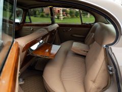 Louer une JAGUAR 420G de de 1969 (Photo 5)