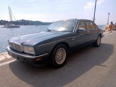 Louer une JAGUAR Daimler de de 1992 (Photo 1)