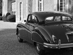 Louer une JAGUAR MK IX de de 1960 (Photo 3)