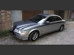 Louer une JAGUAR S Type de de 2000 (Photo 1)