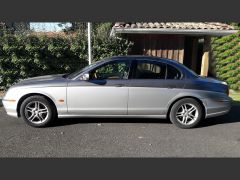 Louer une JAGUAR S Type de de 2000 (Photo 2)