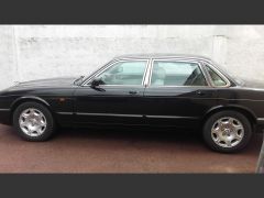 Louer une JAGUAR X300 V8 Sovereign de de 2000 (Photo 2)