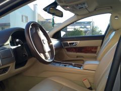 Louer une JAGUAR XF 3.0D Luxury Premium de de 2008 (Photo 4)