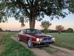 Louer une JAGUAR XJ 40 de 1991 (Photo 2)