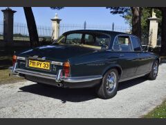 Louer une JAGUAR XJ 6  de de 1978 (Photo 3)