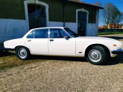 Louer une JAGUAR XJ 6 de 1984 (Photo 1)