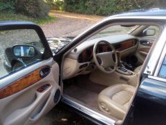 Louer une JAGUAR XJ 8 de de 2001 (Photo 4)