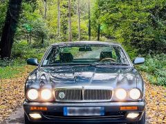 Louer une JAGUAR XJ Sovereign 4.0 de de 1995 (Photo 2)