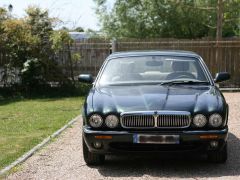 Louer une JAGUAR XJ X308 de de 1999 (Photo 2)