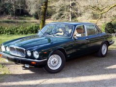 Louer une JAGUAR XJ12 S3 300CV de de 1987 (Photo 1)