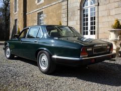 Louer une JAGUAR XJ12 S3 300CV de de 1987 (Photo 2)