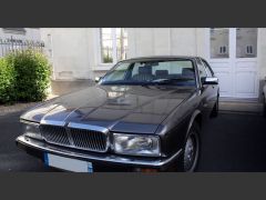 Louer une JAGUAR XJ40 Sovereign de de 1989 (Photo 2)