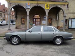 Louer une JAGUAR XJ40 de de 1991 (Photo 2)