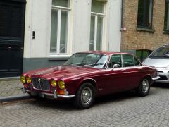 JAGUAR XJ6 (Photo 1)