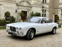 JAGUAR XJ6 (Photo 1)