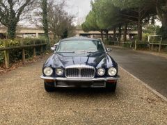 Louer une JAGUAR XJ6 de de 1977 (Photo 2)