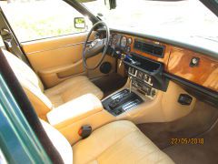 Louer une JAGUAR XJ6 de de 1982 (Photo 2)