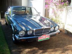 Louer une JAGUAR XJ6 de 1983 (Photo 0)