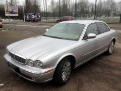 JAGUAR XJ8 300CV (Photo 1)