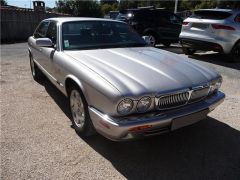 JAGUAR XJ8 Sovereign (Photo 1)