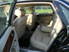 Louer une JAGUAR XJ8 de de 1998 (Photo 5)