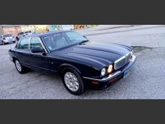 Louer une JAGUAR XJ8 de de 1998 (Photo 2)