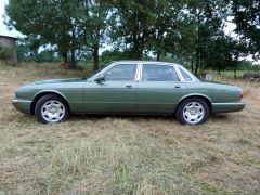 JAGUAR XJ8 (Photo 4)