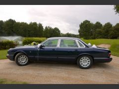 Louer une JAGUAR XJ8 de de 1999 (Photo 2)